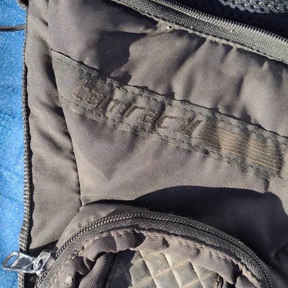 Bag and Goggles - Picture 3 of 3